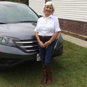 Meet your Posher, Janet